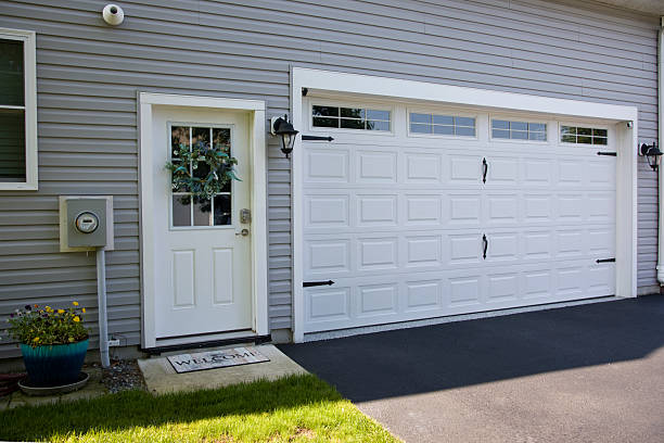 24/7 Emergency Garage Door Panel Replacement experts in Manila, AR